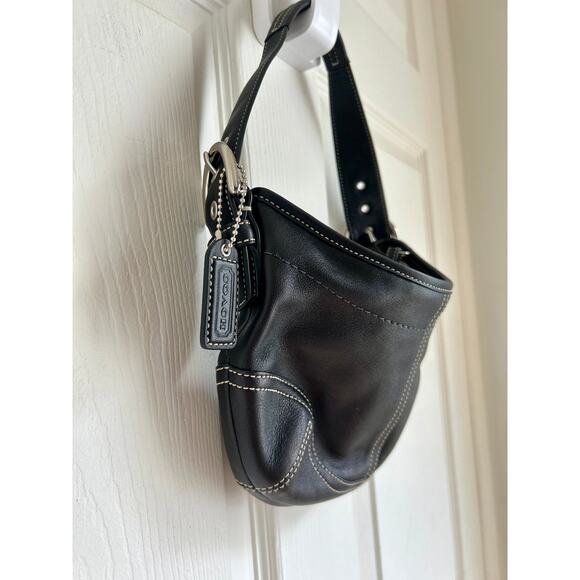 Vintage Coach Soho Small Black Leather Hobo Bag | Vintage Coach Purse - Picture 3 of 6